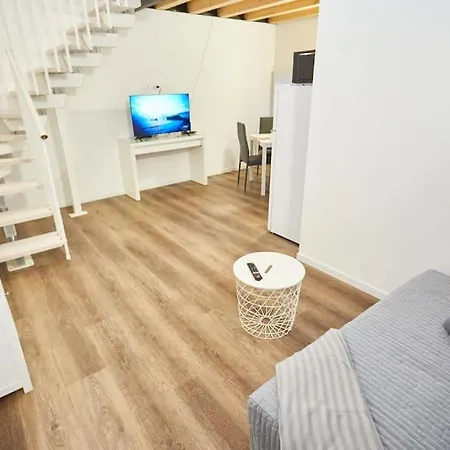 Loft Dal Design Raffinato A Vigonovo Apartment Fontanafredda